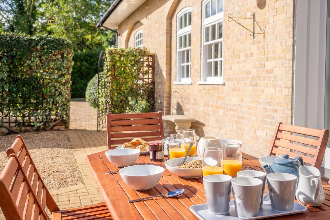 Maltings Lodge Chelsworth Exterior photo