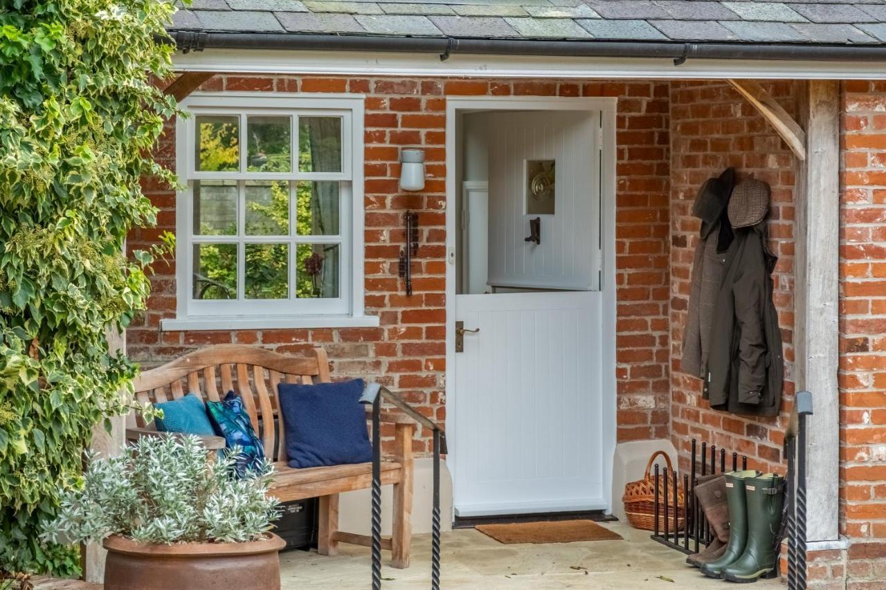 Maltings Lodge Chelsworth Exterior photo